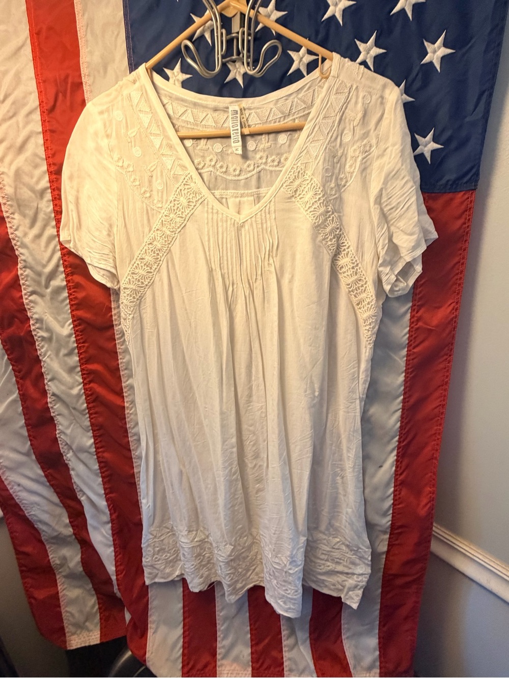 Monoreno Cream Embroidered Short Sleeve Tunic